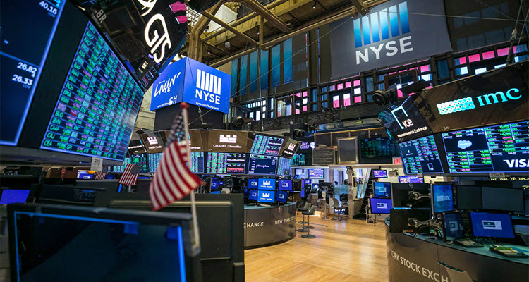 الأسهم الأمريكية تتراجع مع استمرار عمليات البيع المكثفة بعد قرار الفيدرالي
