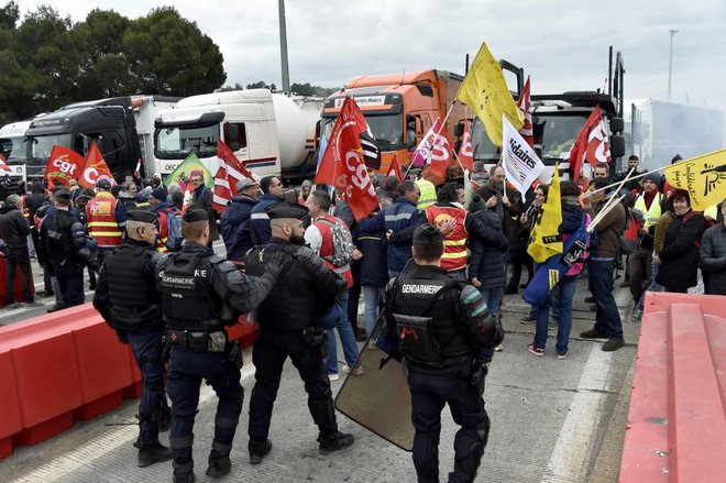 FRANCE-POLITICS-GOVERNMENT-PENSIONS-DEMO – المضارب العربي