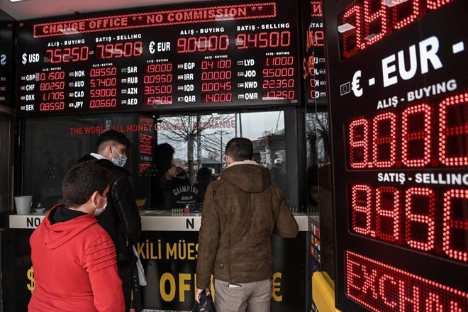 Baisse de la livre: la Turquie attachée à un régime de changes libres (ministre) – المضارب العربي