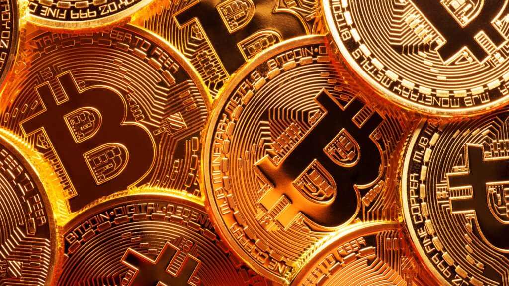 ارتفعت عملة البيتكوين مرة أخرى فوق 28,000 دولار أمريكي في التداولات صباح يوم الاثنين في آسيا، مما أدى إلى ارتفاع في قيمة جميع العملات المشفرة المستقرة