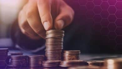 العملات