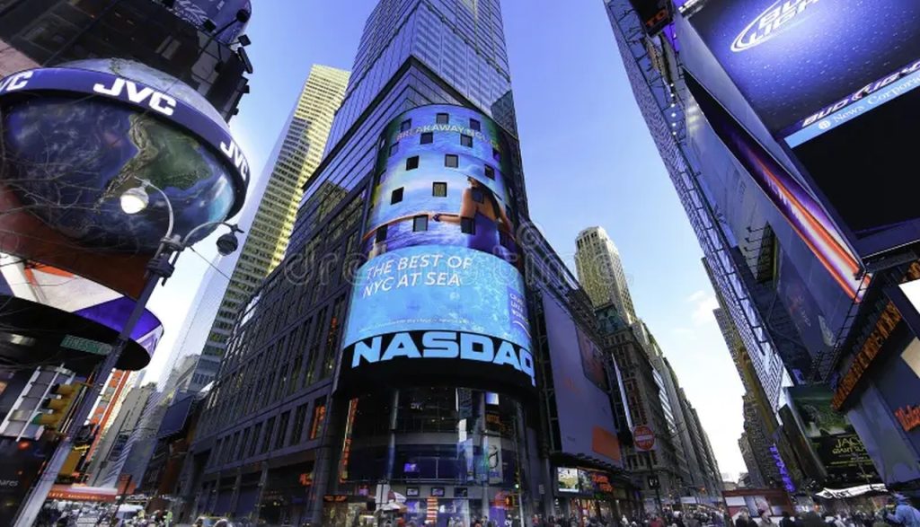 ناسداك و S&P 500